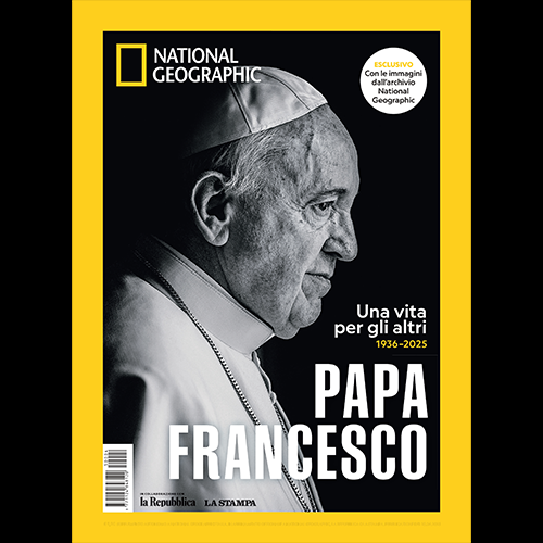 ''Papa Francesco, una vita per gli altri'' è in edicola